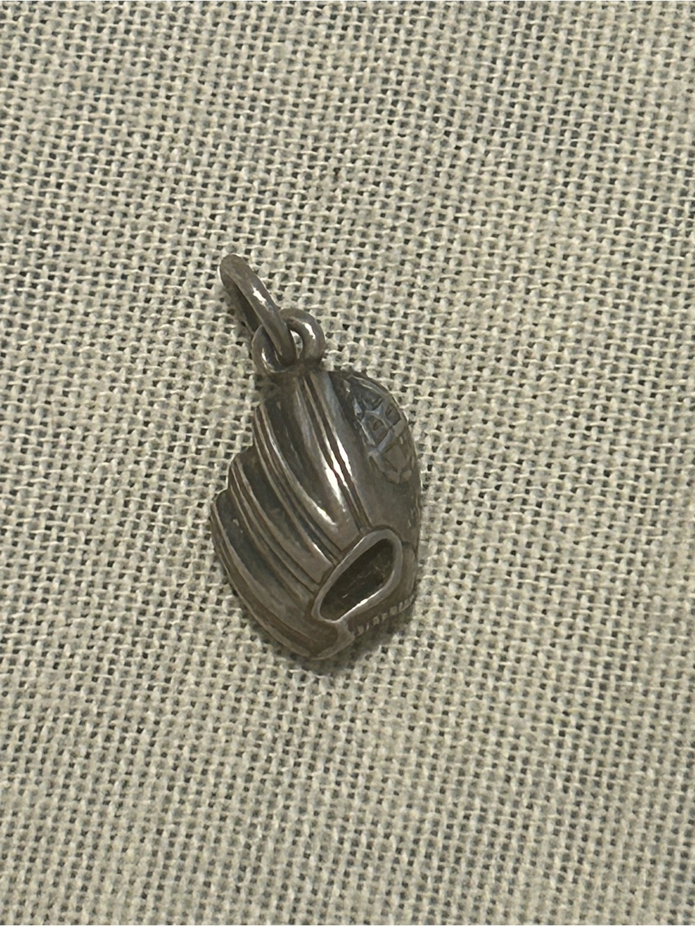 JAMES AVERY Signed 925 Sterling Silver Baseball Glove Dangle Charm Sport Pendant - Picture 2 of 3